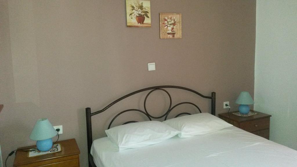 Villa Sophia Ofrínion Kamer foto